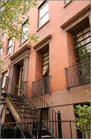 Foto del edificio - 6 E 10th St
