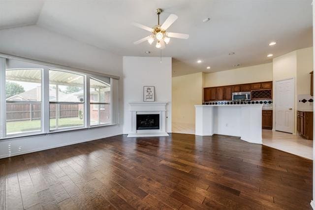 Building Photo - 1532 Ector Dr