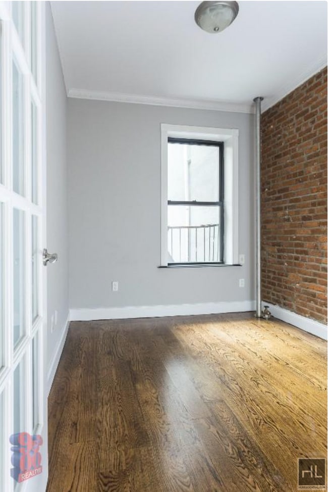 Building Photo - PERFECT Prince Street 2 Bedroom