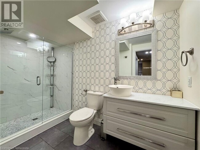 Building Photo - 553 Sundew Dr