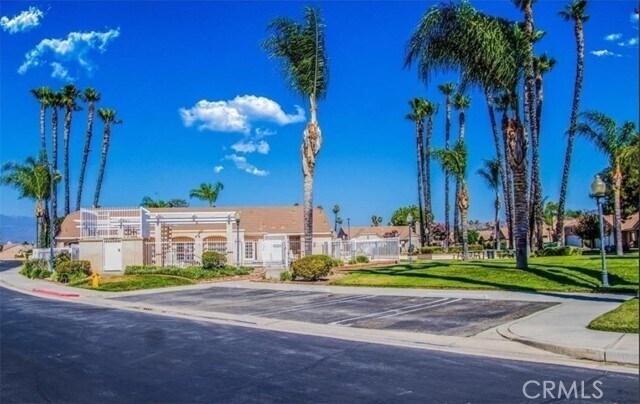 Foto del edificio - 831 Balsam Way