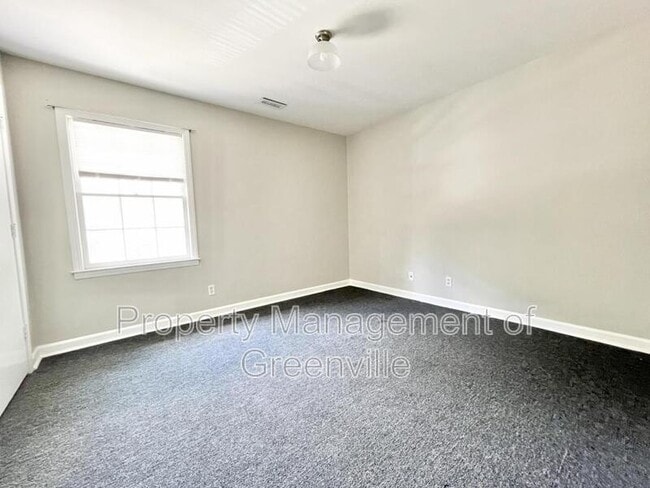 Foto del edificio - 1438 Dover Rd