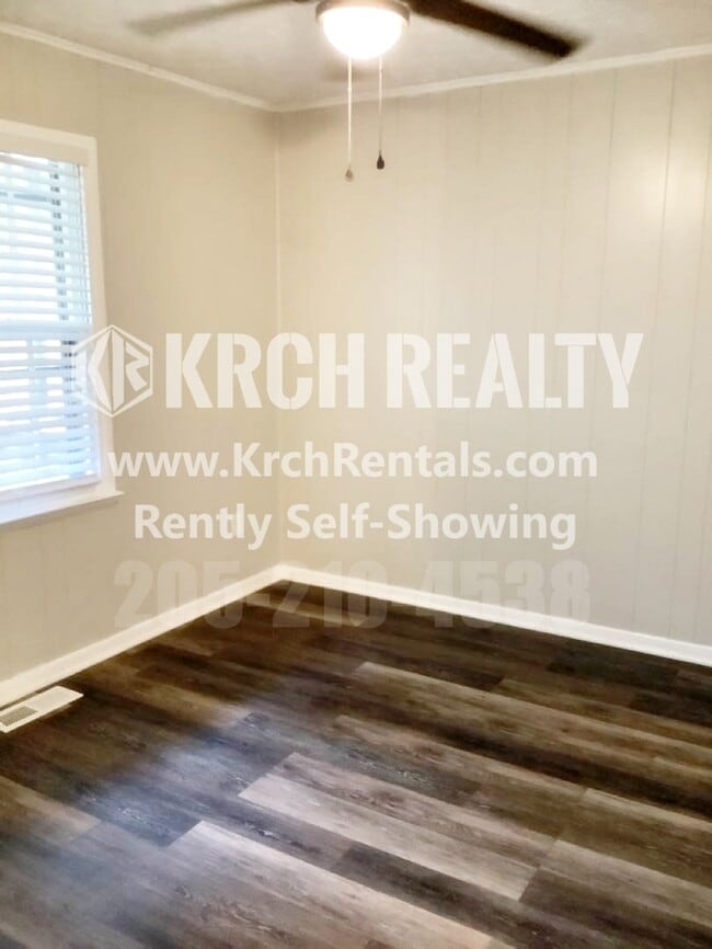 Building Photo - Adorable 3 bedroom, 2 bathroom home!