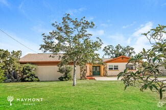 Building Photo - 5760 Cactus Cir