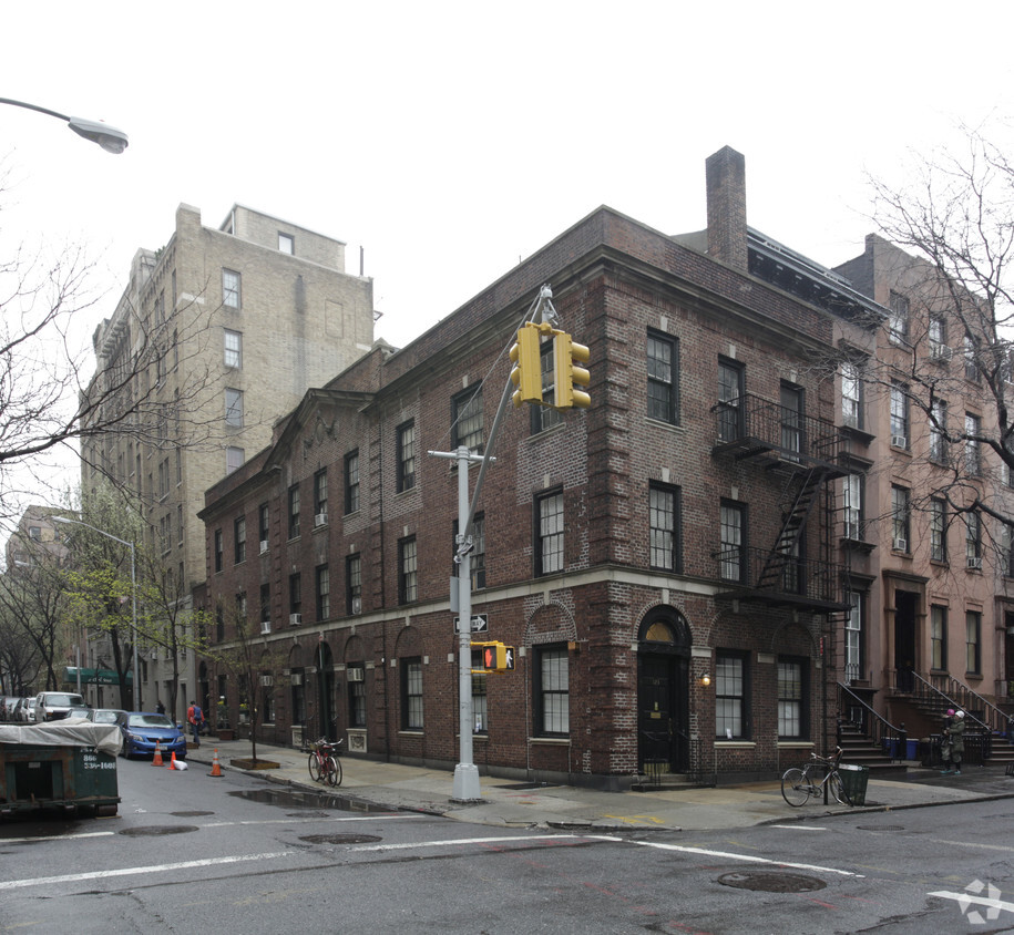 Foto principal - 50 Clark St