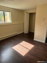 Building Photo - 20 Burgundy Hill Ln