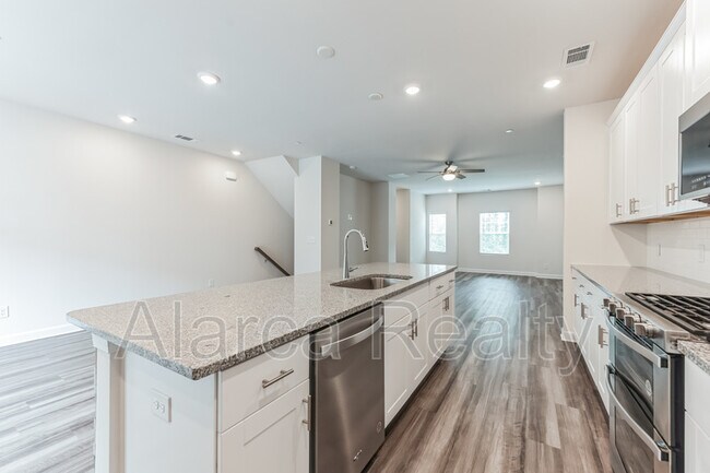Foto del edificio - 3537 Auburn Curb Rd