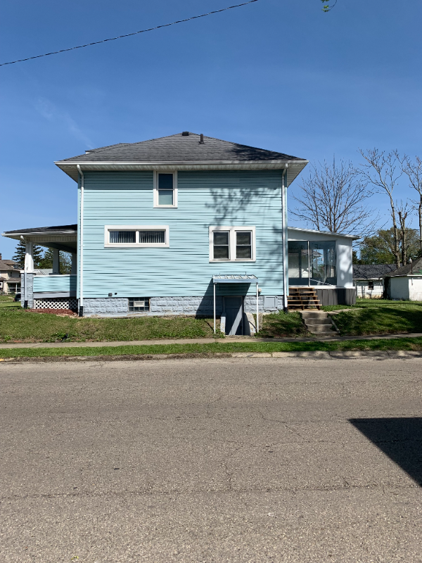 Foto del edificio - 345 W Johnny Lytle Ave