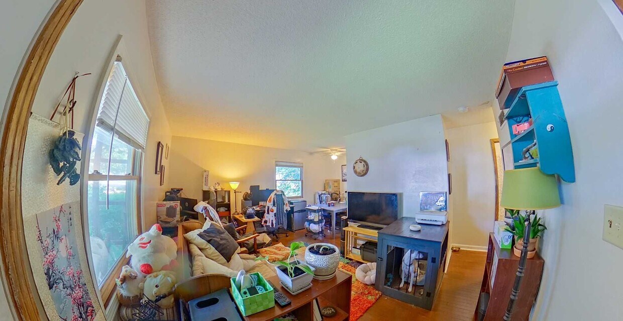 Foto principal - 3D Tour Available - Single-Family Home + O...