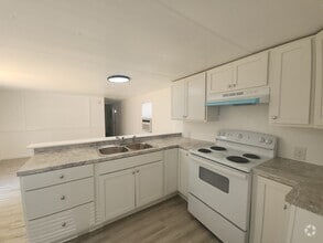 Building Photo - 678 Denton Blvd NW