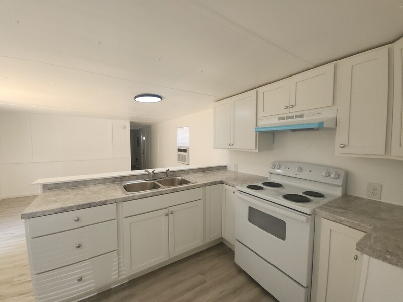 Foto principal - 678 Denton Blvd NW