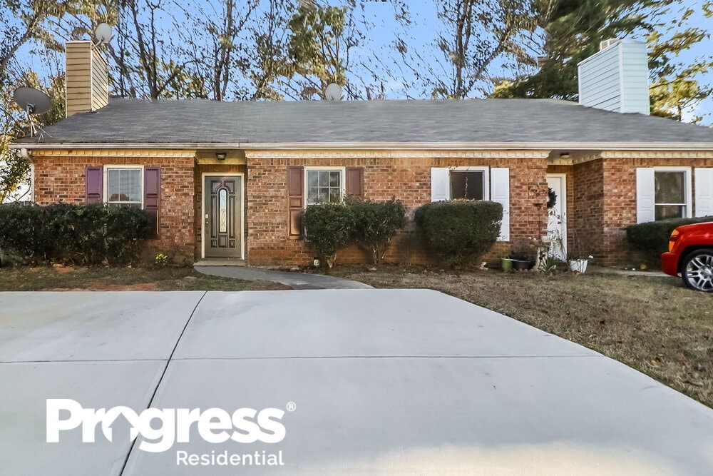 Primary Photo - 796 Indian Lake Dr NW