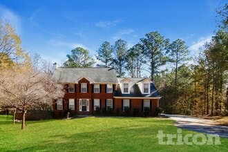 Building Photo - 200 Riverbrook Ct