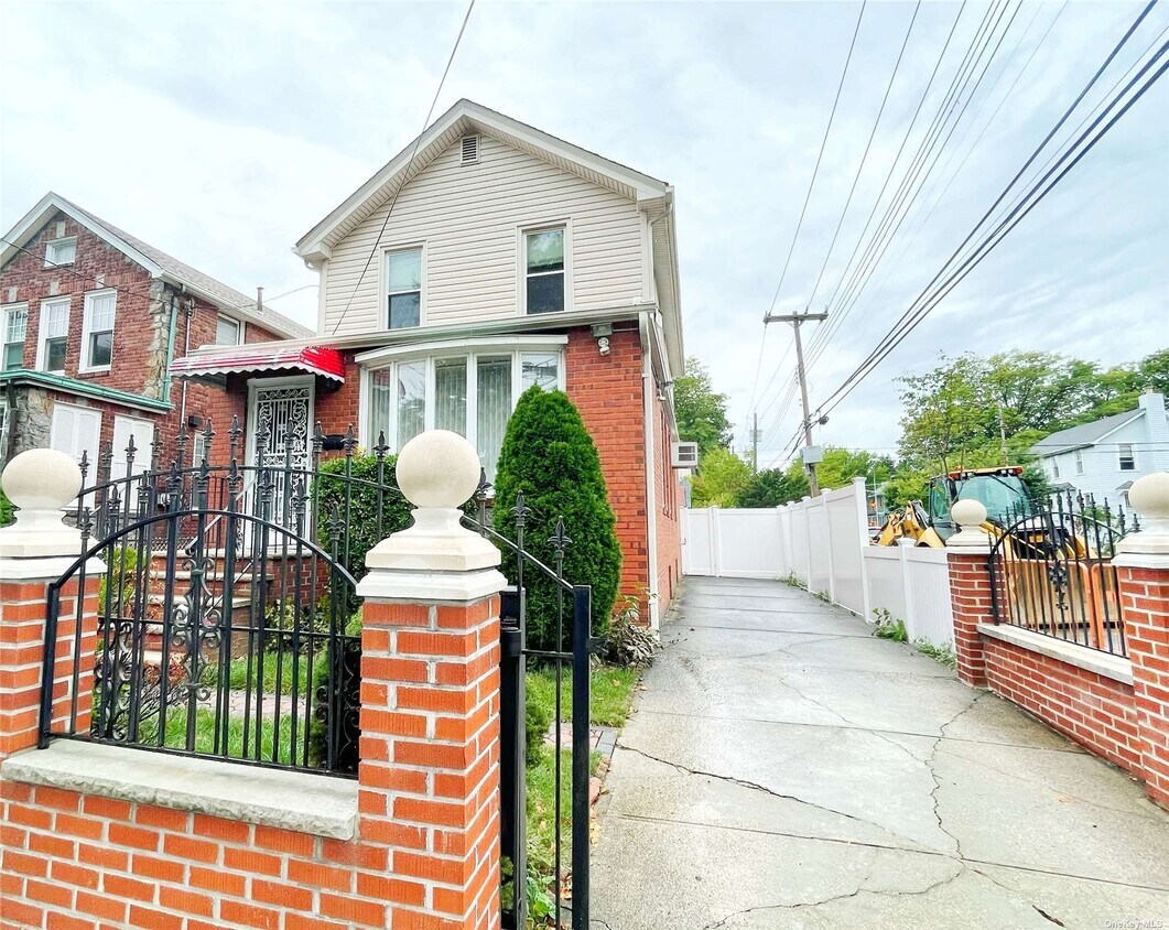 Primary Photo - 45-02 189th St