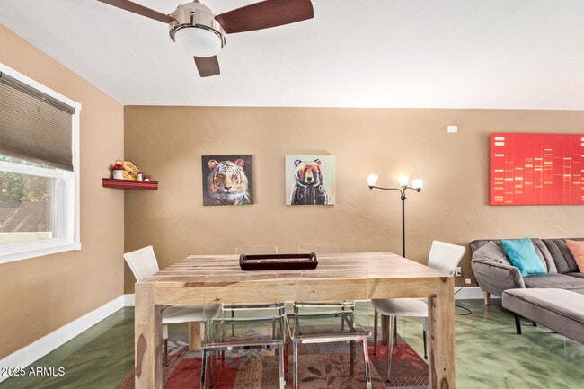 Building Photo - 6744 E Vernon Ave