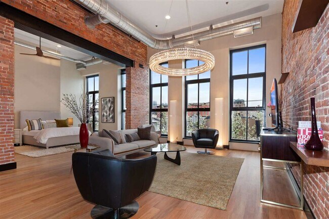 Foto del edificio - 610 Clinton St