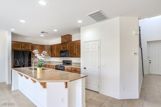 Foto del edificio - 7580 Rockhampton Ave