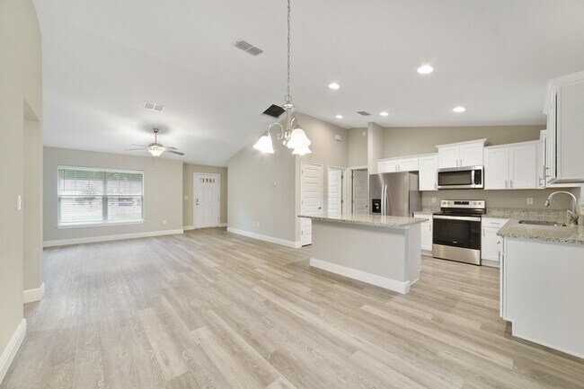 Foto del edificio - 10 Redwood Trace Ln