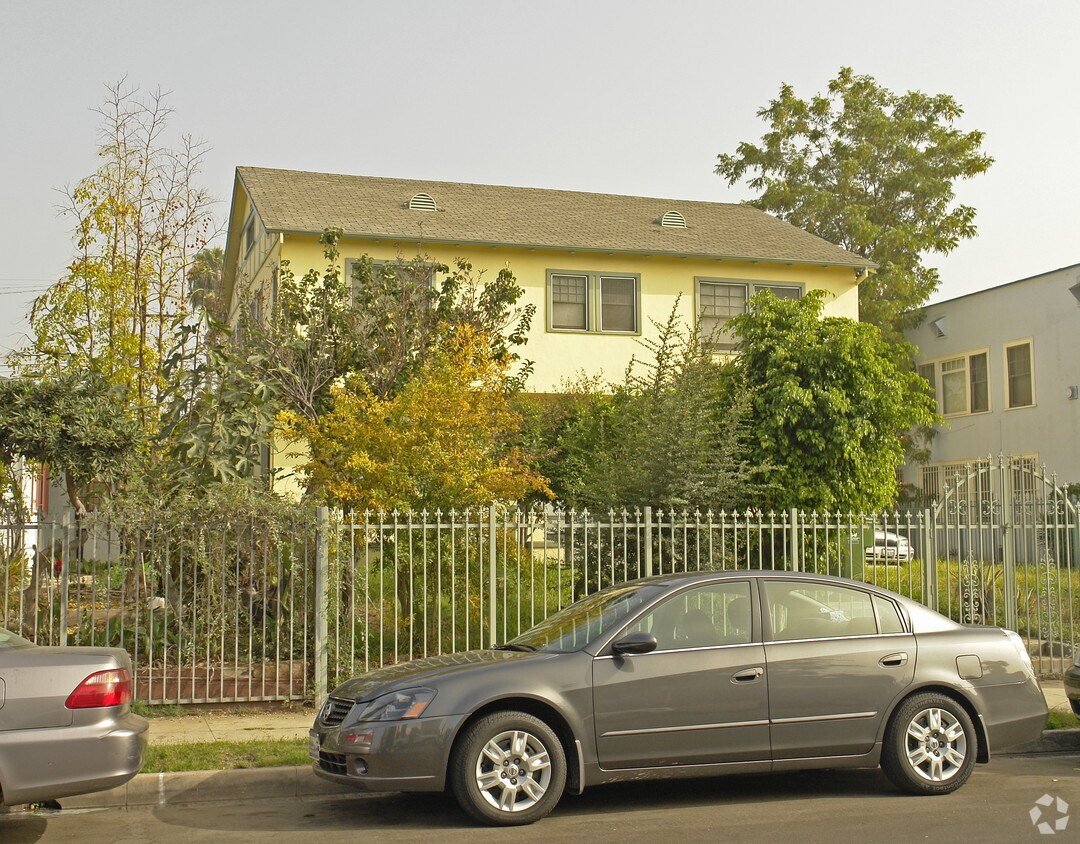 Foto del edificio - 1322 S Van Ness Ave