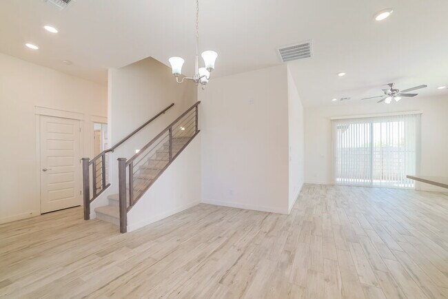 Foto del edificio - 16028 N 74th Ln