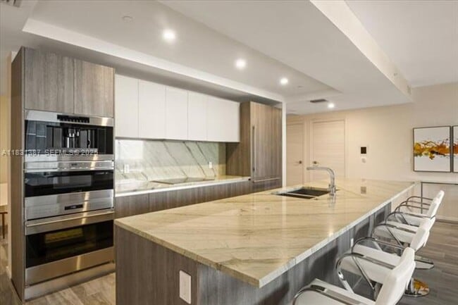 Photo - 801 S Miami Ave Apartment