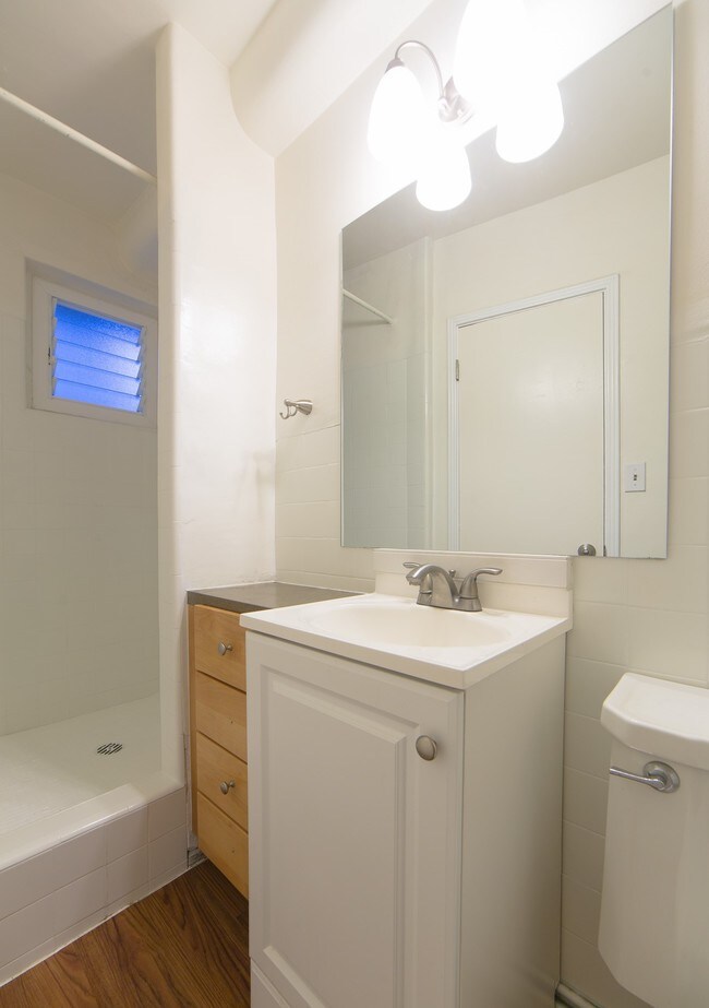Bathroom Sinks Honolulu moana vista apartments rentals - honolulu, hi | apartments Bathroom Sinks Honolulu moana vista apartments rentals - honolulu, hi | apartments
