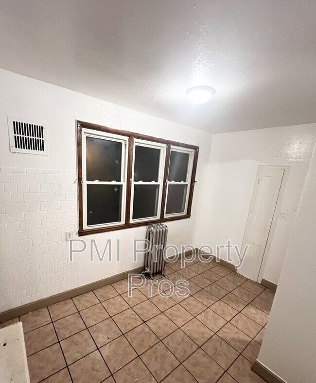 Foto del edificio - 1560 S 7th St