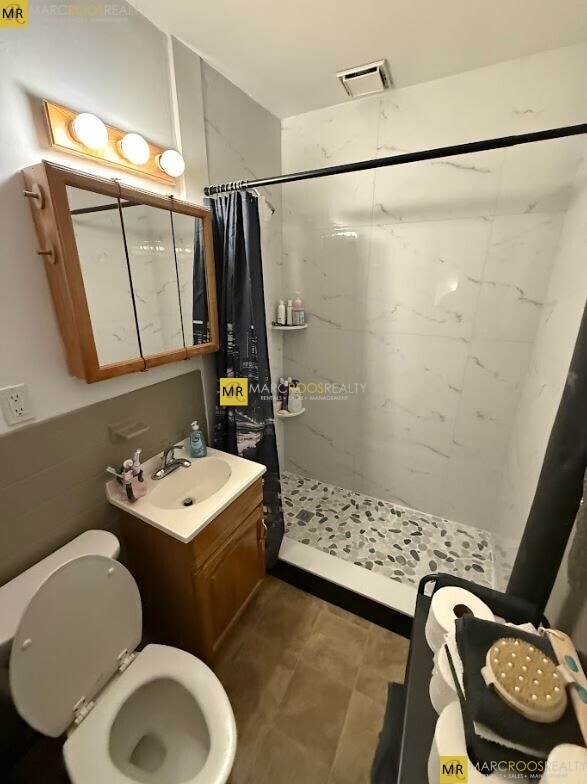 Building Photo - 456 Beacon St