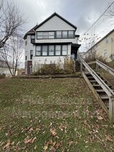 Building Photo - 465-467-467 Colchester Ave