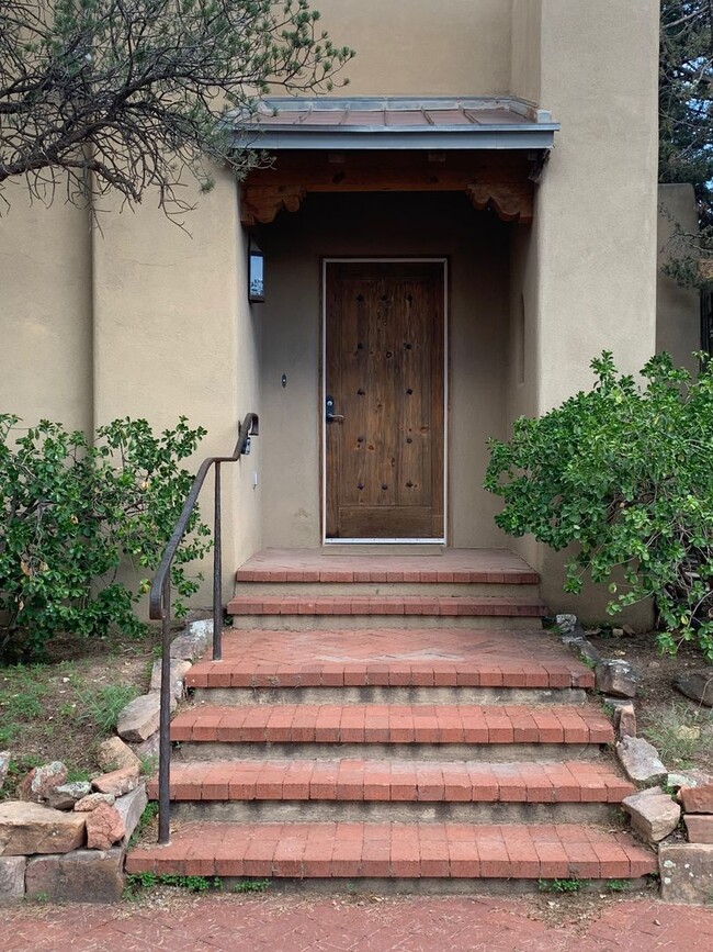 Building Photo - Step Into An Authentic Santa Fe Experience!