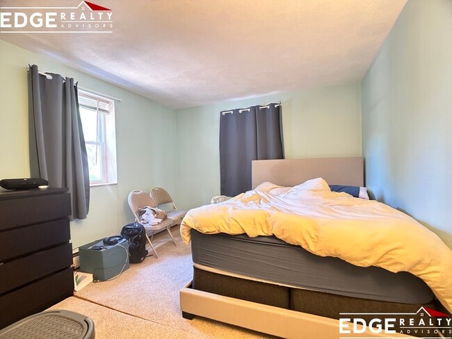 Foto del edificio - 11 Cogswell Ave