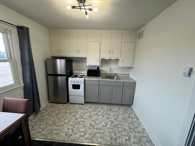 Foto del edificio - 3737 Sturgis Rd