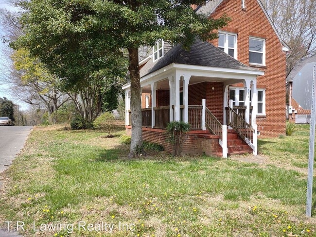 Building Photo - 2 br, 1.5 bath House - 234 Chestnut Street