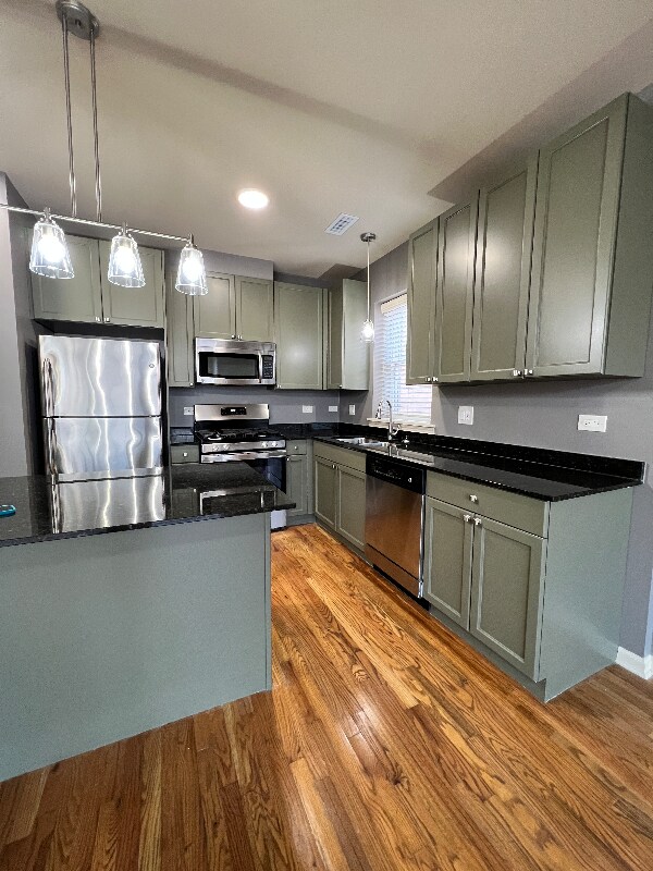 Foto del edificio - 6617 S Ingleside Ave