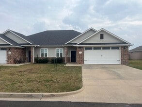 Building Photo - 5612 Moose Jaw Cir