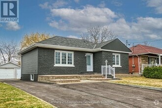 Building Photo - 346 Pottruff Rd N