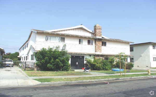 Primary Photo - 9601 Elizabeth Ave