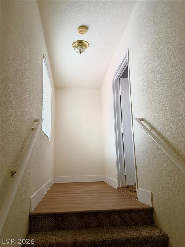 Foto del edificio - 3327 Erva St