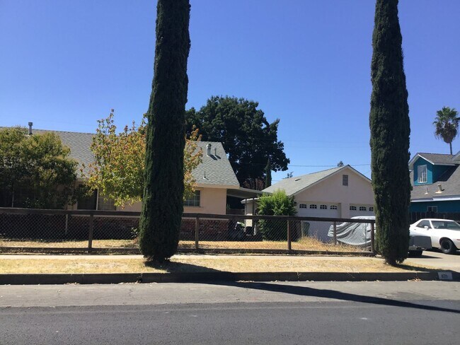 Foto del edificio - Nice 2-Bedroom House