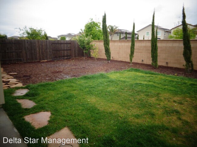 Building Photo - 3 br, 2 bath House - 2144 PROVINCETOWN WAY