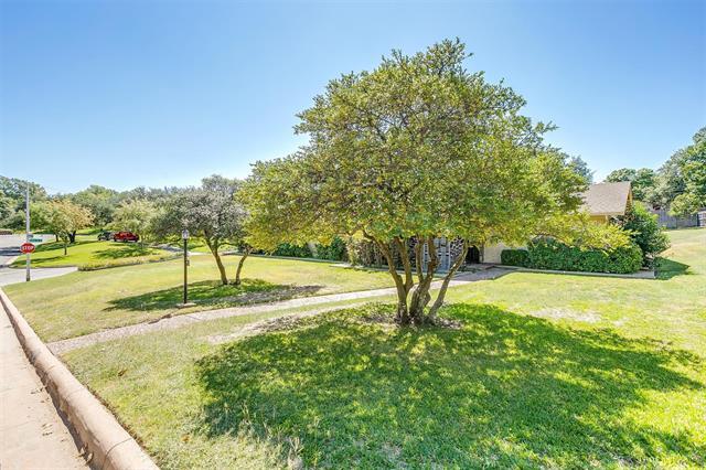 Foto del edificio - 6301 Klamath Rd