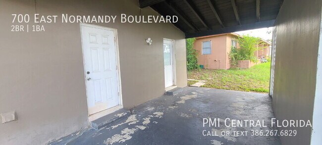 Foto del edificio - 700 E Normandy Blvd