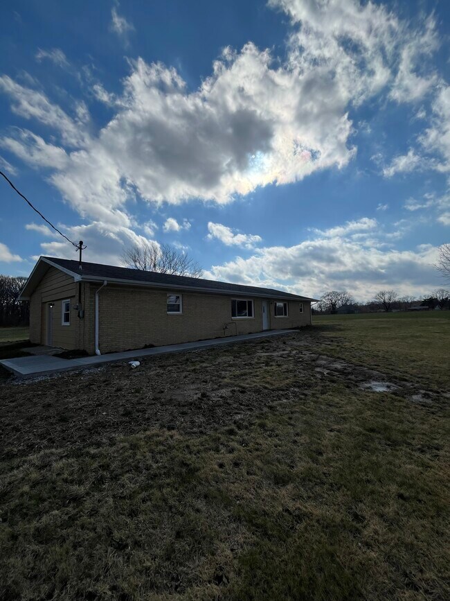 Building Photo - 4533 US Highway 52 W