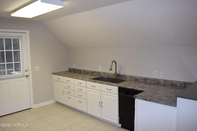 Foto del edificio - 335 E Pennsylvania Ave