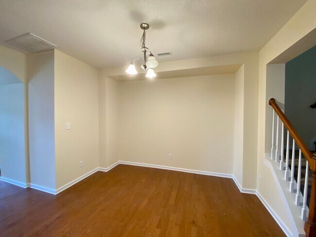 Building Photo - Outstanding Two Story Home - Two Car Garage