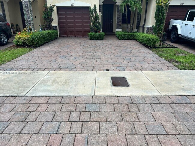 Foto del edificio - 3328 W 91st Terrace