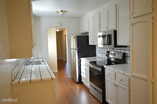 Building Photo - 22500 Cristo Rey Dr