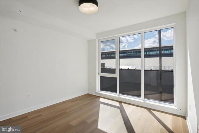 Building Photo - 828 N 2nd St