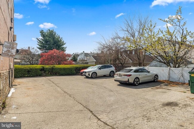 Building Photo - 1714 Rhawn St