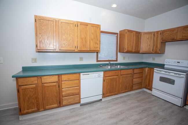 Building Photo - 854 N 23rd St